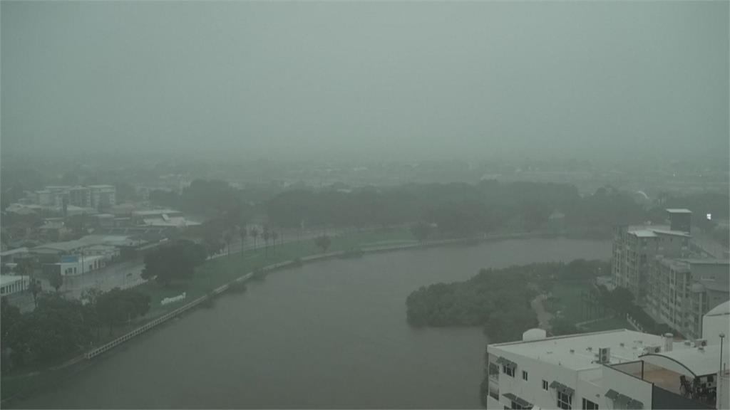 暴雨6小時累積240毫米 澳洲昆士蘭爆淹水土石流災情