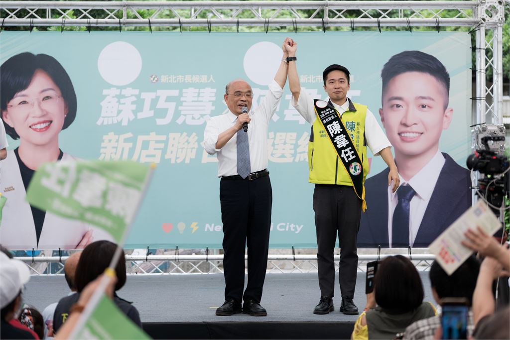 快新聞／父子交棒畫面曝光！陳韋任競總成立「大咖全來了」　千人集結力挺
