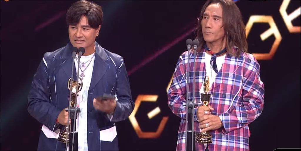 金曲36不斷更新/動力火車擊敗Energy得獎了!獲最佳演唱組合獎