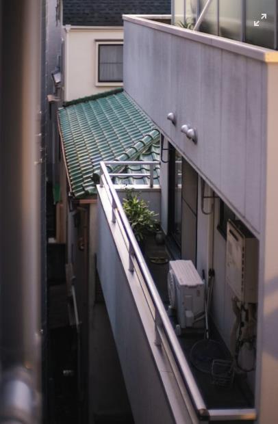 男子殺前女友藏屍陽台7年成「白骨女屍」!妻同住見毫不知情只因尪1句話…