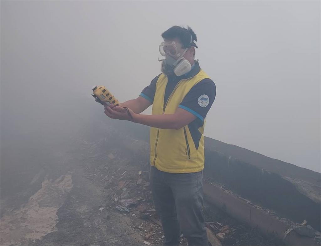 快新聞／綠島垃圾掩埋場昨起火燃燒！台東縣府緊急空氣檢測　今曝結果 