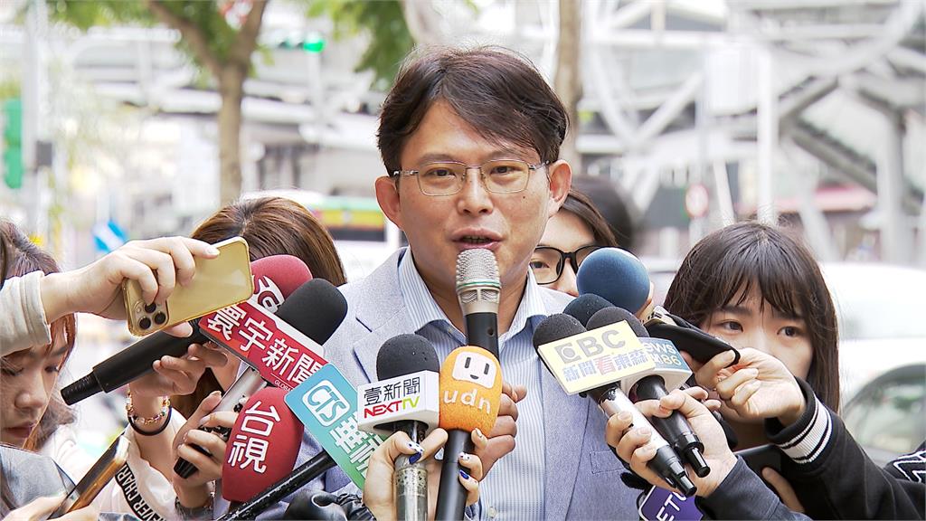 喬龍頭三方牽線互不知情?新國會剛開始綠白續交鋒各有所本?