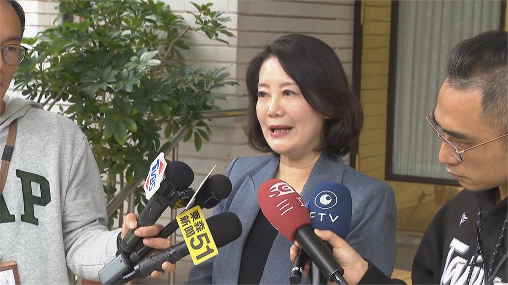 快新聞/韓國瑜不去國政茶敘!民眾黨竟讚「拒被摸頭」 吳思瑤秀1畫面反殺黃國昌