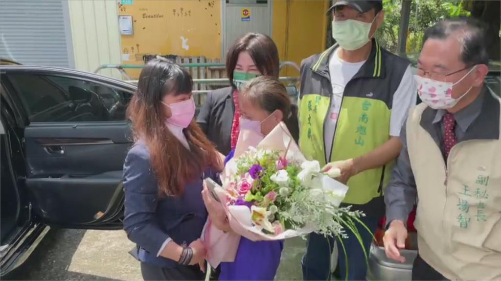「舉重精靈」方莞靈返台南探望媽媽　盼3年後站上奧運頒獎台