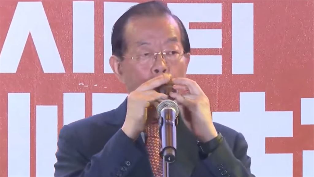 洋流出航「驚見大神獸現身」!他開台挺沈伯洋「下秒開戰王世堅」網嚇愣:翻轉深藍始祖