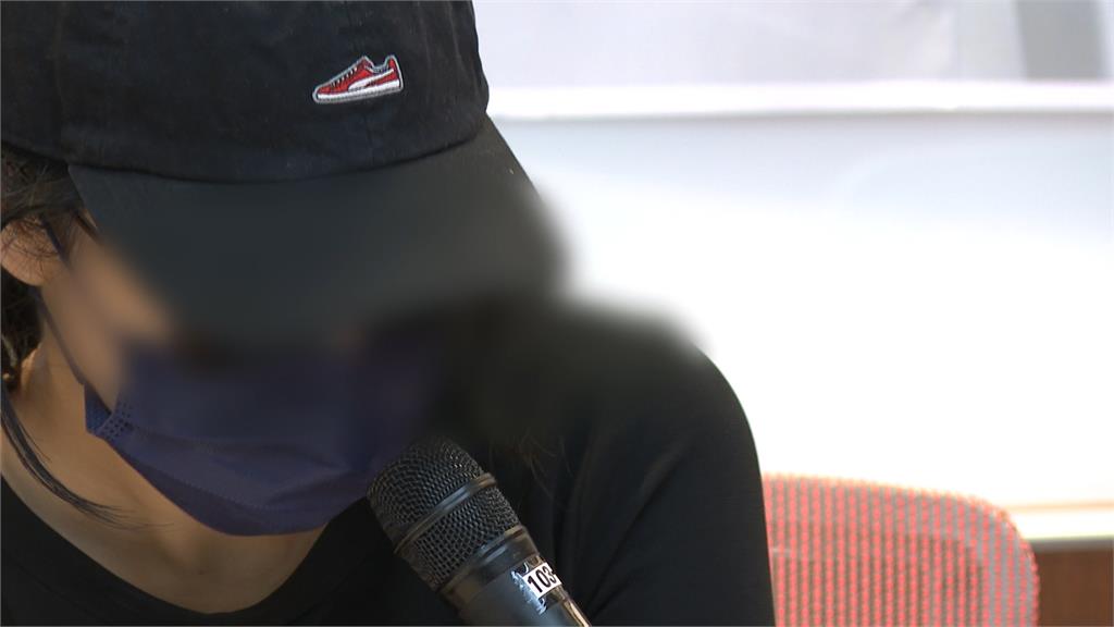 葉丙成請辭無法止血 受害女學生控:連道歉都不敢說