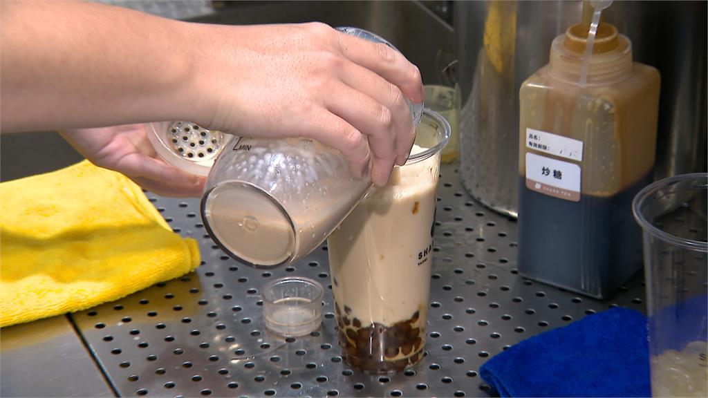 什麼美食「漲到吃不起」 炸雞排、手搖飲被點名 什麼美食漲到吃不起 炸雞排漲到95!網:不如買雞排便當