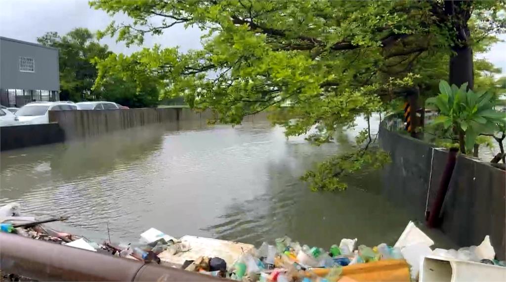 豪雨襲南部多處積淹水 疾管署：消毒劑儲備量充足