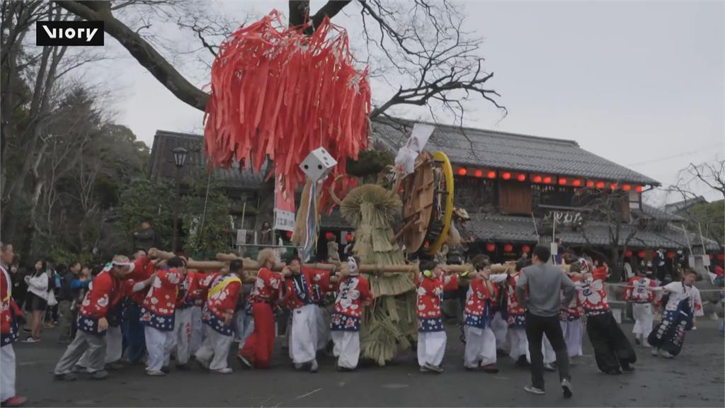 日本左義長祭「13台花車互撞比美再燒毀」　紀念本能寺之變
