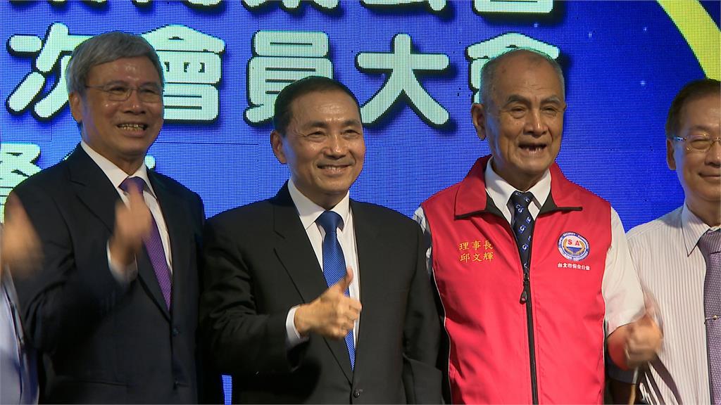 侯友宜連跑兩攤博感情 搶攻嘉義鄉親與賴拚場