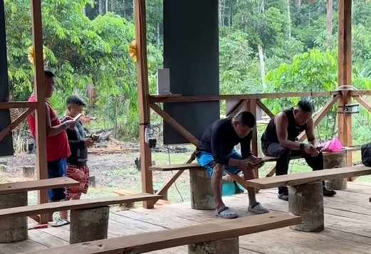 遭外媒誤傳「沉迷成人片」!亞馬遜部落火大提告《紐時》求償近54億