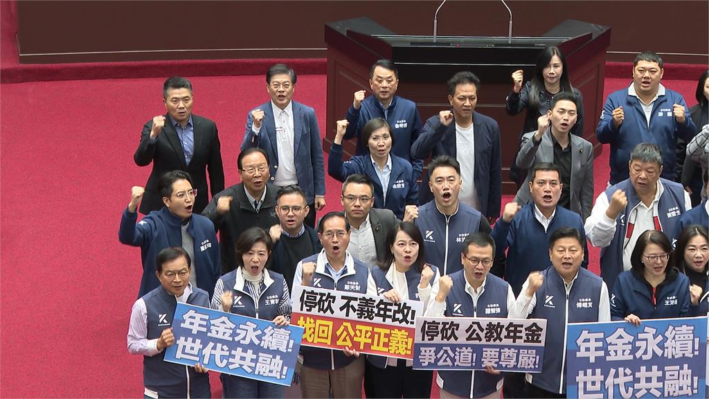 「修惡版財劃法」不副署、停砍年金比照！　傳府院週一說明