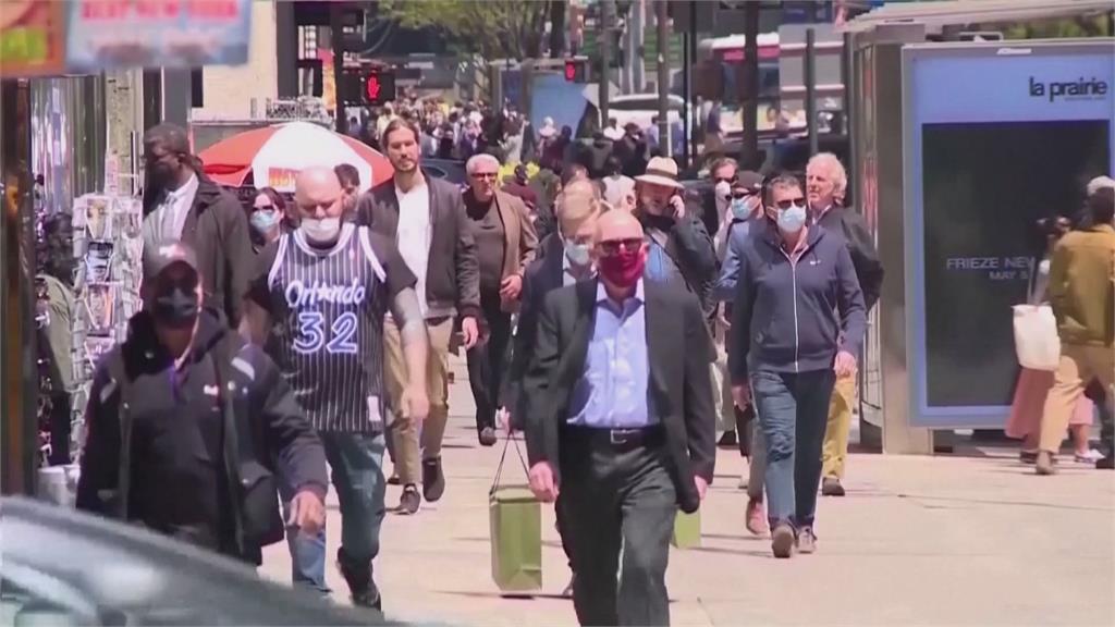 與病毒共存「扛得住?」 英解封單日確診曾飆20萬