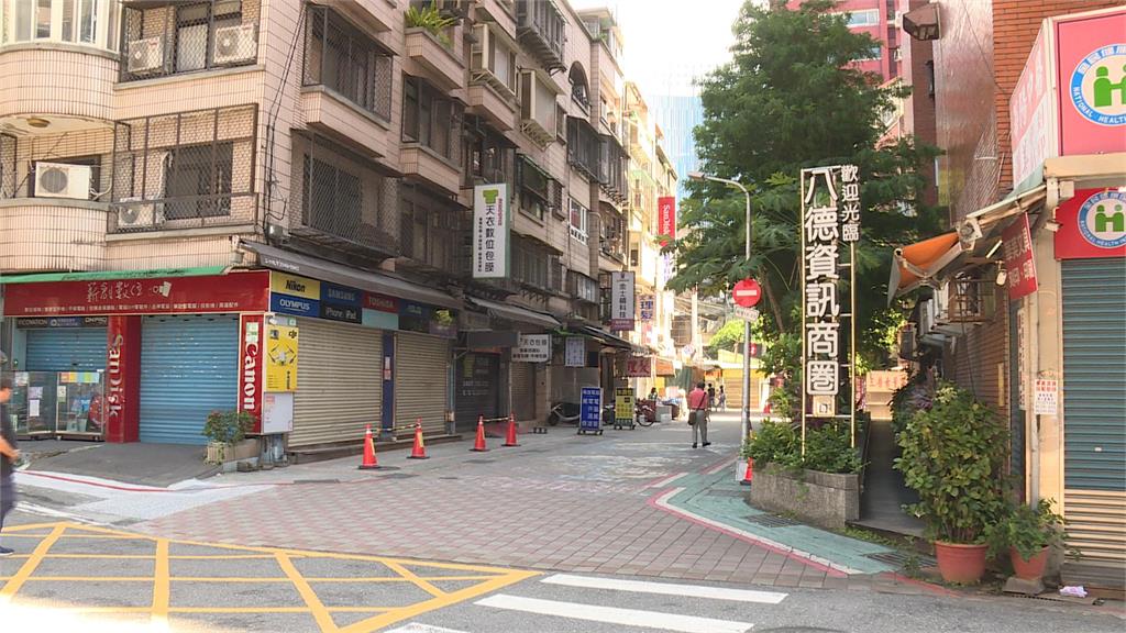 已檢舉紅線違停還不開單 民眾質疑員警縱放