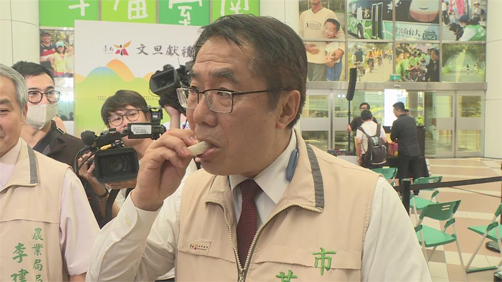 果農與國內兩大賣場合作 麻豆文旦全台實體通路上架