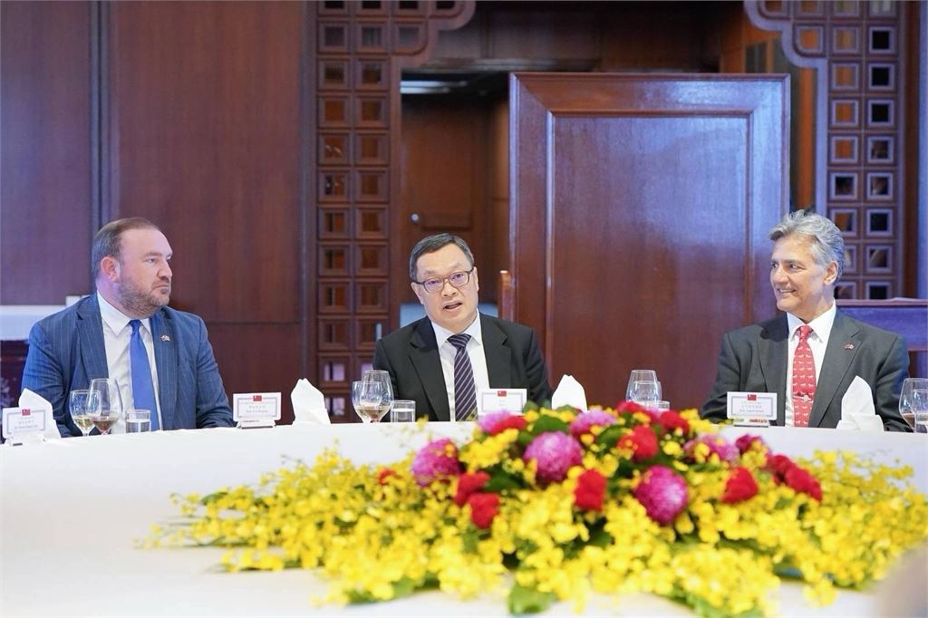 快新聞/這國家霸氣打臉中共!「出1招」反制北京 議員組團突訪台灣