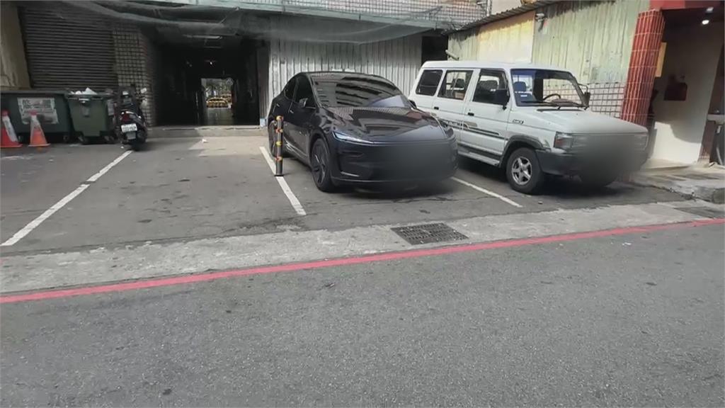 擋生意！　台中警臨檢「連停８車」　按摩店求移車遭嗆「態度差」