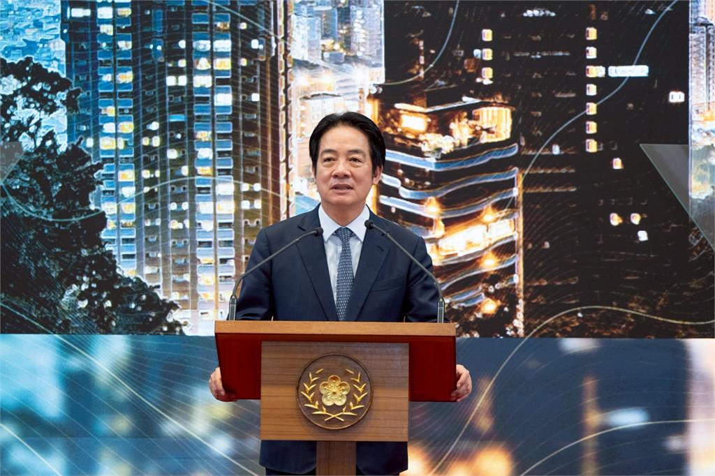 快新聞/小草跑光不挺了?民眾黨最新民調超慘 綠營支持度輾壓藍白總和