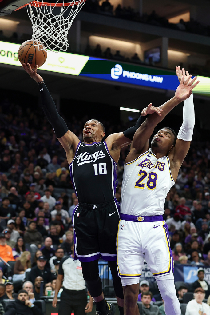 NBA(影)／「威少」重回巔峰狀態？　面對老東家湖人格外猛展現全能身手