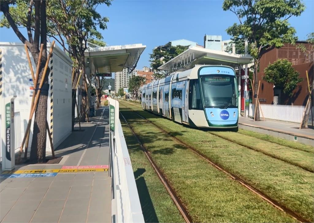 高雄輕軌龍貓隧道IG爆紅 屢有闖軌道違規情事