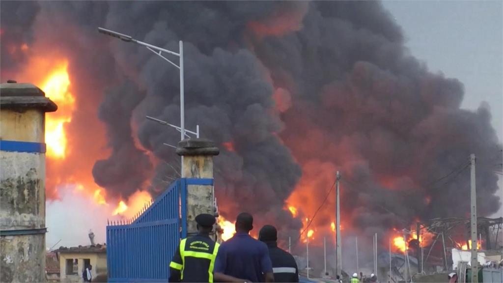 幾內亞首都油庫爆炸黑煙竄天　逾13人不幸身亡、破百人受傷