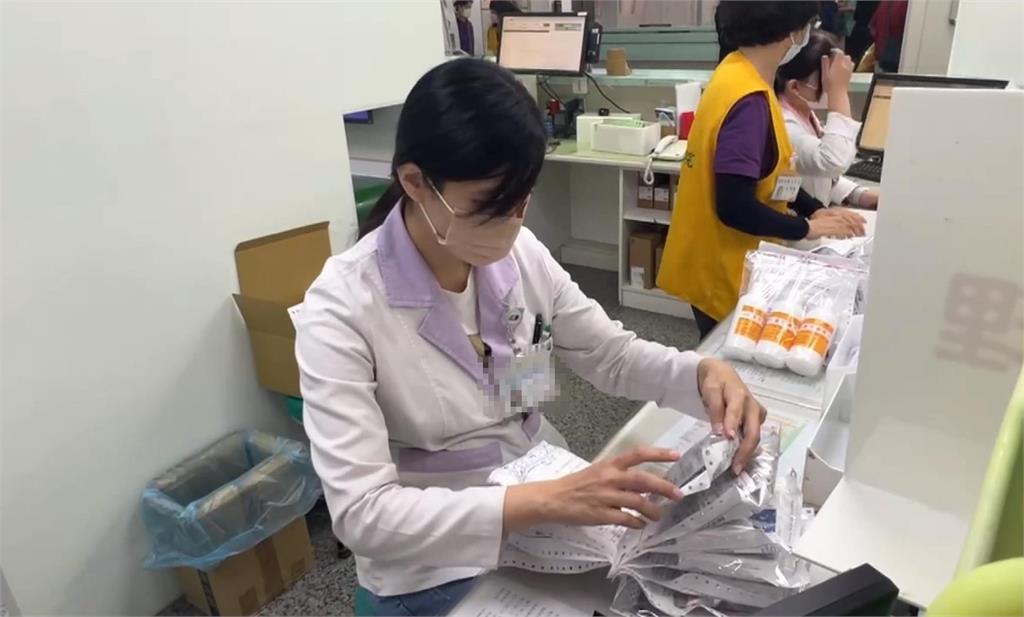 國中生不會吞藥！媽喊磨粉稱被笑　藥師：被嗆有什麼了不起