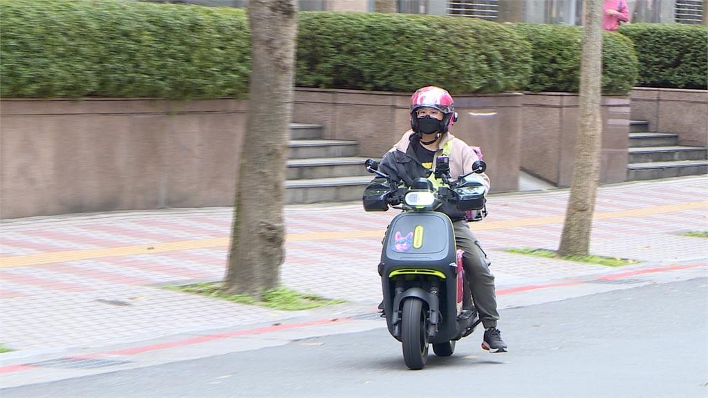 外送員三年暴增10萬人 低門檻成首選!大學生佔4成多