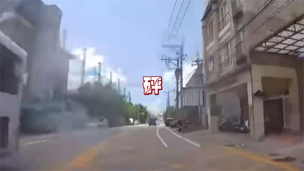 開車上路遭爆胎公車波及 業者酸:沒事為何報警?