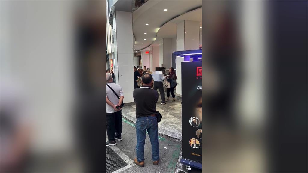 引起公憤！男偷身障刮刮樂　熱心女駕駛衝上前逮人
