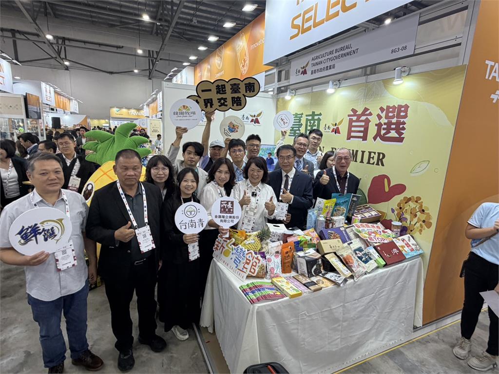 黃偉哲率臺南隊 進軍新加坡食品展