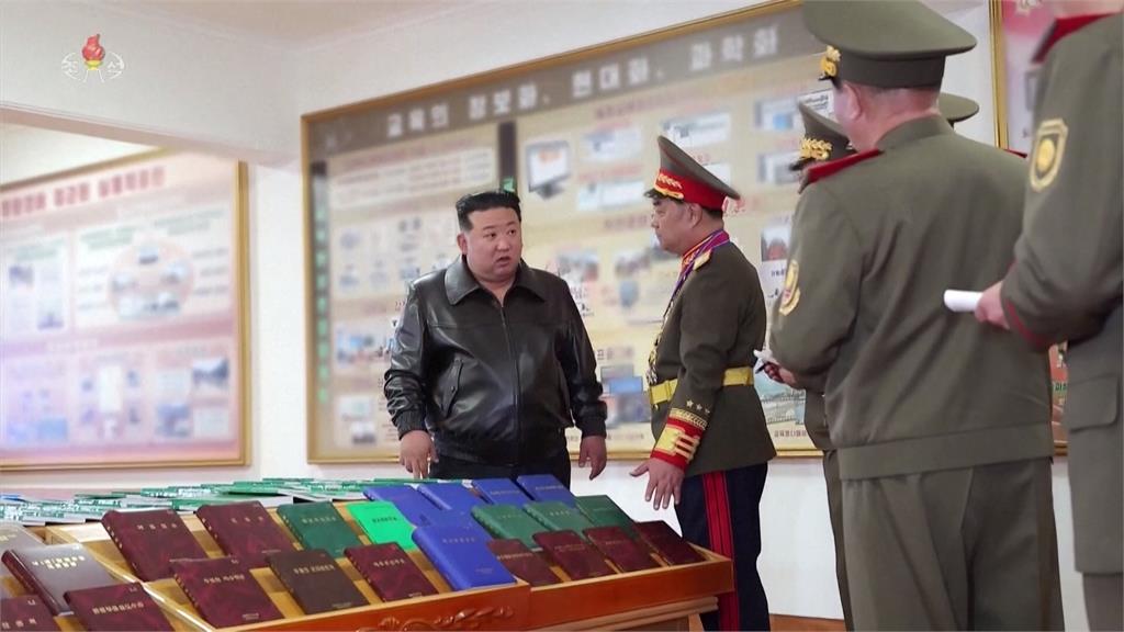 金正恩視察軍事政治大學 喊話:做好備戰準備