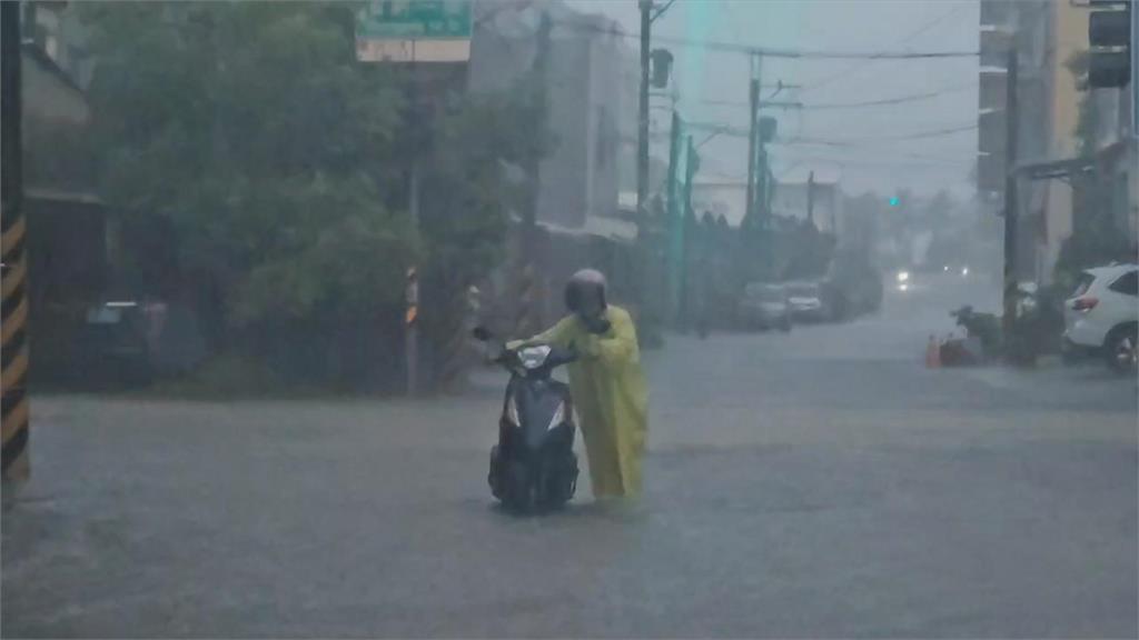 台南南區灣裡週二「水淹20cm」 地政局:追究賠償責任