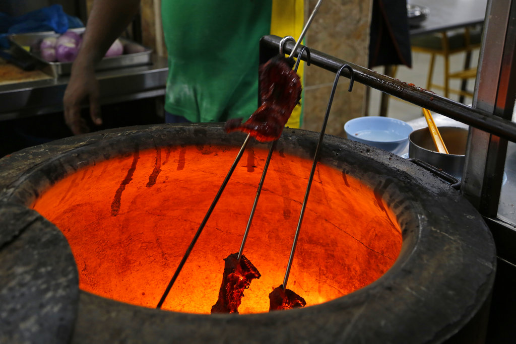 婚禮變煉獄！11歲童爆吃甜點…下秒遭外燴員「丟進高溫烤爐」燒到命危