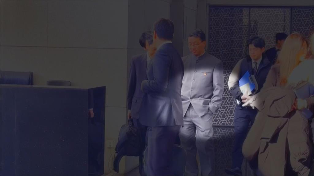 國際禮儀？中日代表會談不歡而散　中官員「雙手插口袋」臭臉送客