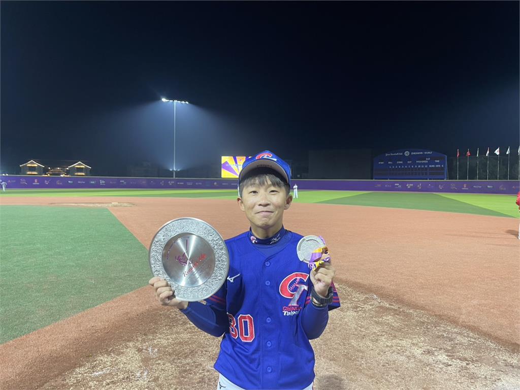 亞洲盃女棒錦標賽奪銀晉級 頂新和德基金會陪追夢