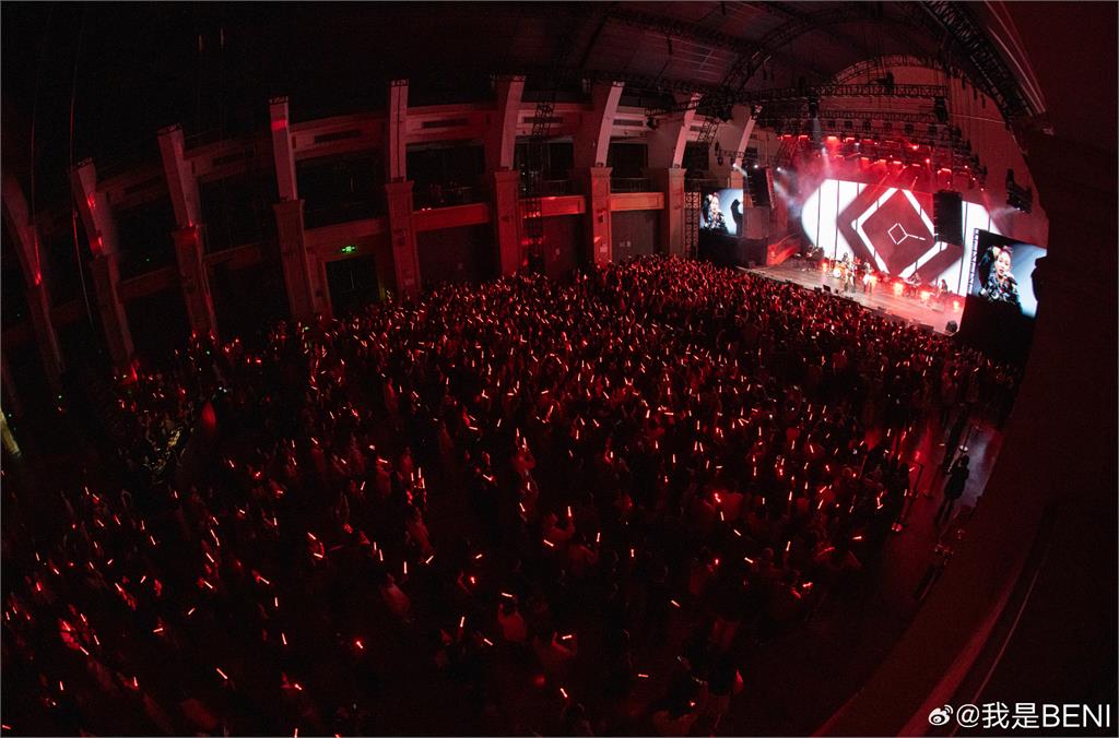 日本大咖女歌手廣州演唱會沒被取消！她PO照激動喊「1句」中網暴動了