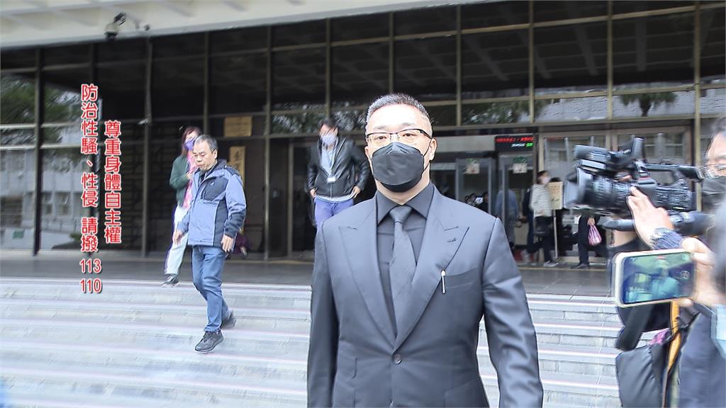 涉強制猥褻案朱學恒不認罪　檢方當庭批「狡猾、沒誠意」