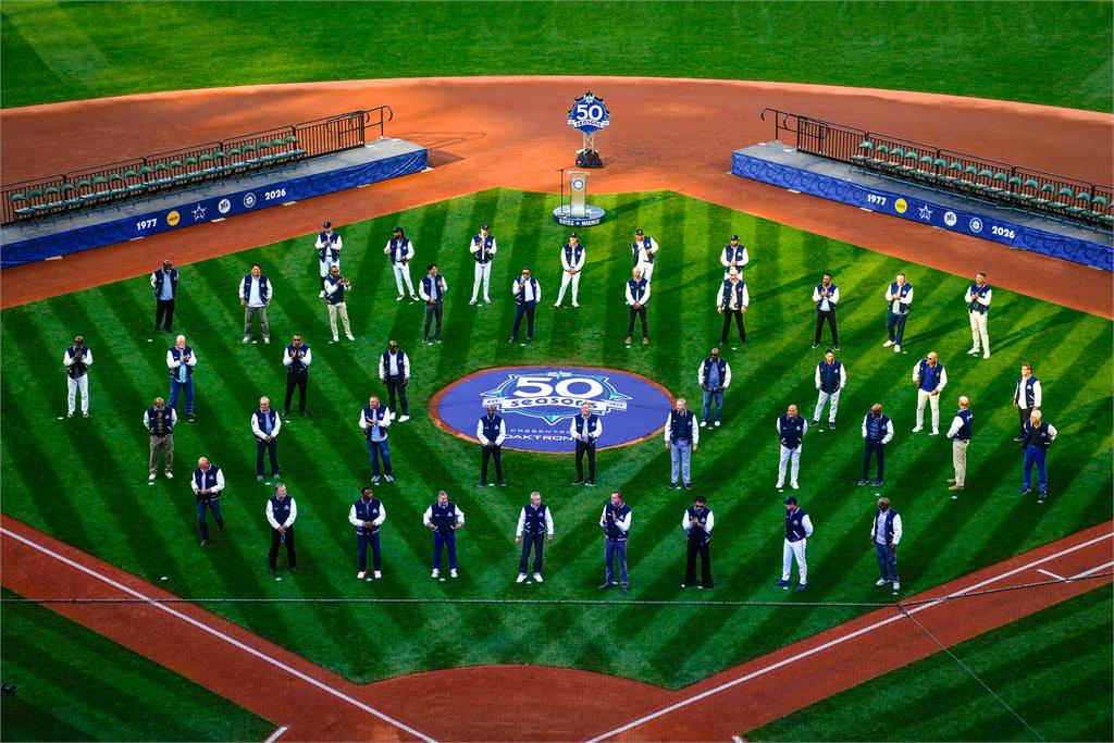 MLB(影)／水手熱鬧慶祝成軍50週年！「朗神」首度參加全壘打大賽果然寶刀未老