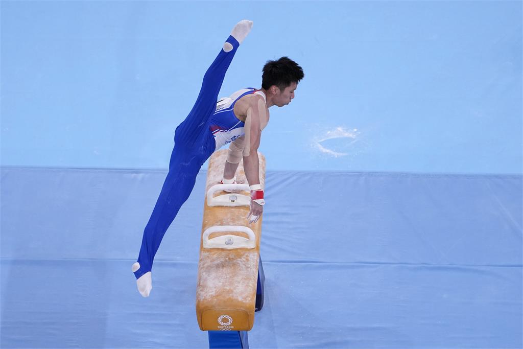 東奧／「鞍馬王子」李智凱完美落地！摘下我國奧運體操史首面銀牌