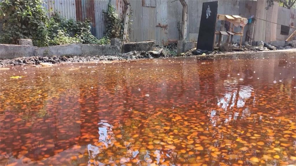 孟加拉糖廠大火！化學廢棄物污染河川　河水成「豬肝色」又臭又髒毒死魚
