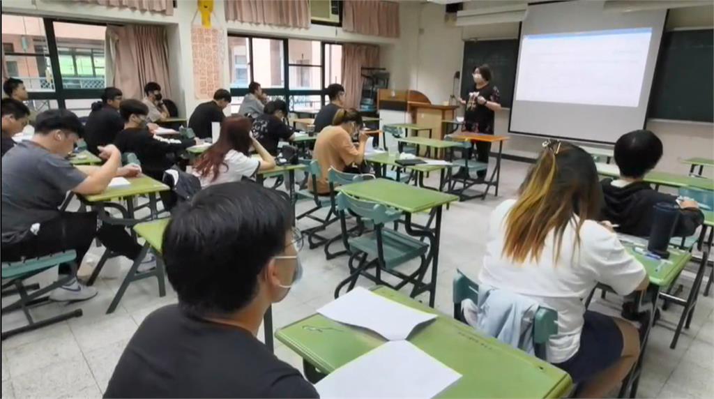 中國學生擬納入健保! 衛福部透露最快這時上路