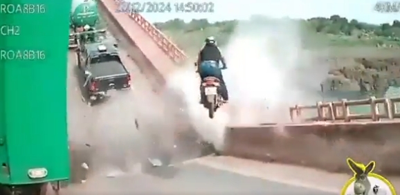 巴西大橋「垂直崩塌」14人慘死!「人車墜河」奪命瞬間曝光…騎士騰空飛起