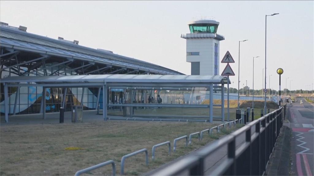倫敦紹森德機場小型飛機墜毀　機場暫關閉
