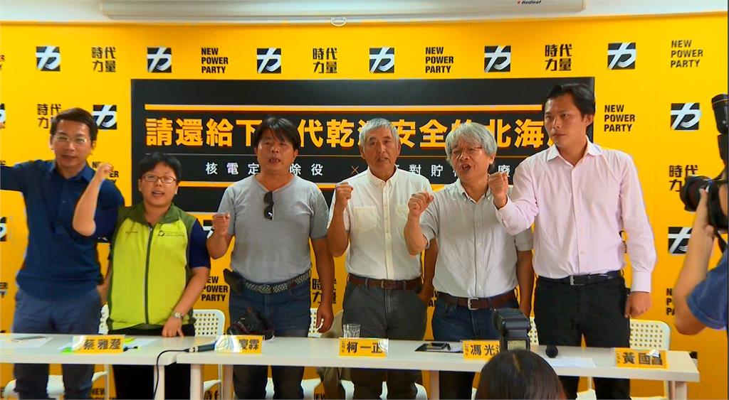 核三延役公投說明會登場　20歲反核少女吳亞昕對戰黃國昌