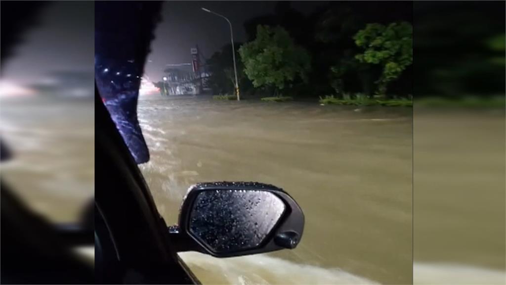 雨彈炸全台！北市部分水門管制　百齡橋下停車場又淹了