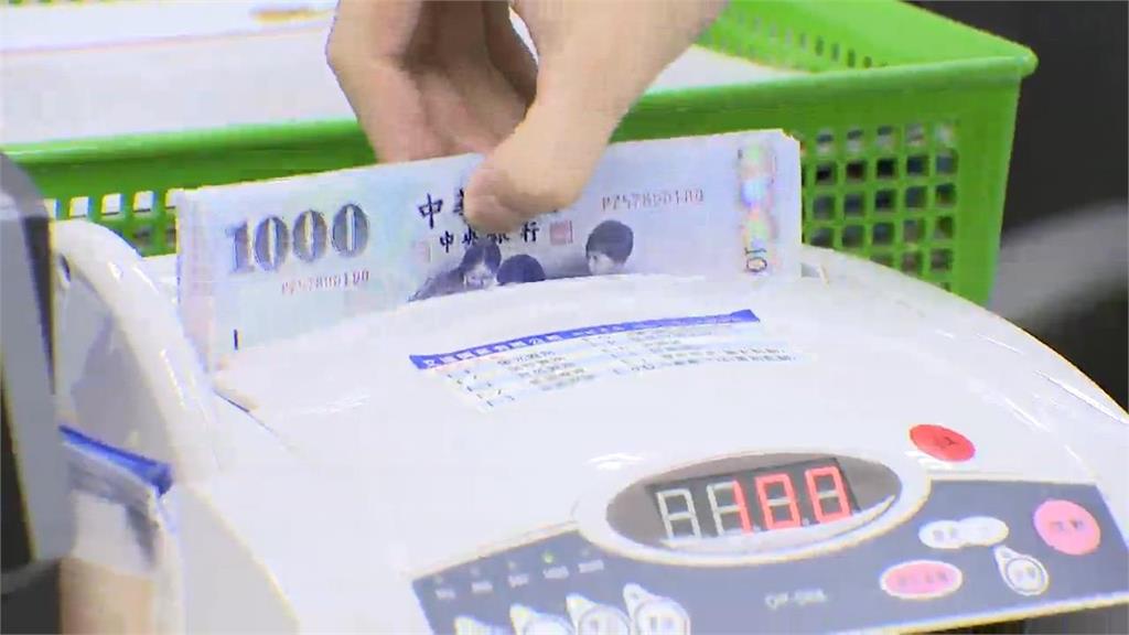 台股猛漲「高股息ETF」不香了？阮慕驊點名「掩護式買權」揭最狂優點：就是抗暴跌