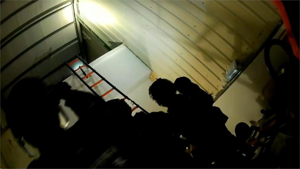 台中鋼珠彈射擊「隨機犯案」　警攻堅逮４嫌查扣空氣槍、毒品