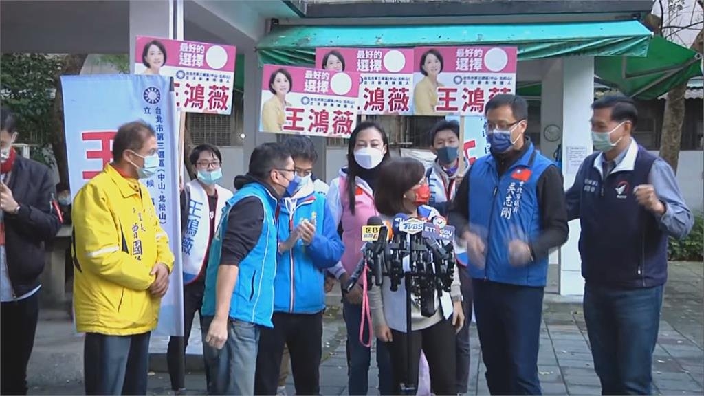 吳怡農重申正面選舉「議題至上」　林奕華領軍當「分身代打」拜票
