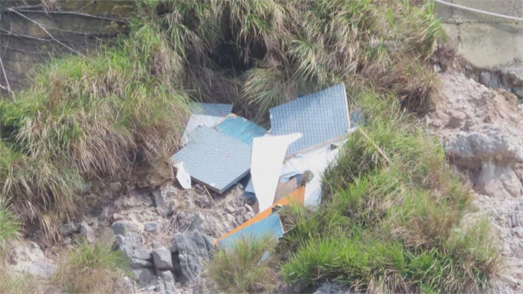 陽明山公園宛如垃圾場　遭傾倒大量廢棄物