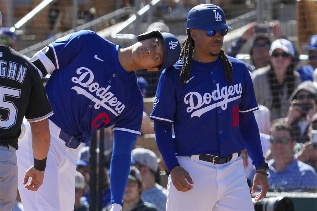 MLB(影)/大谷熱身賽敲安慶祝卻「落空」 「自由人」弗里曼再度開轟